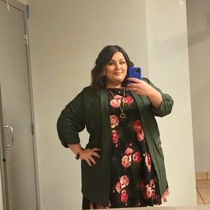 Meet your Posher, Dayna